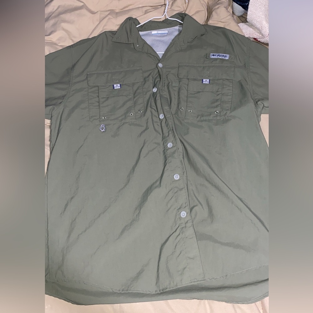 green short sleeve men’s columbia shirt
